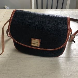 Dooney cross body purse - like new